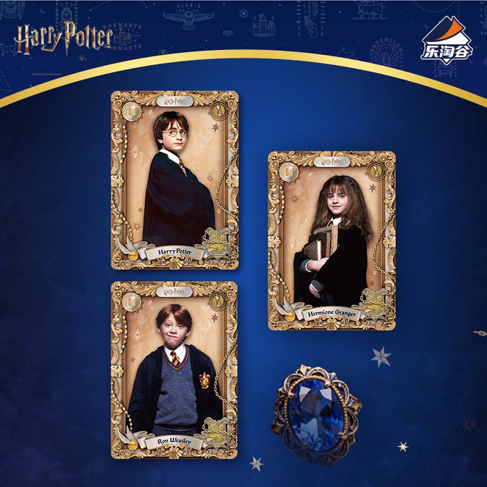 Harry Potter & the Sorcerer's Stone Series Collectible 5 x Card Booste –  Blink Gift Station