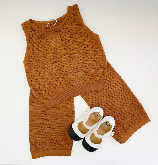 Girls Sleeveless 2-Piece Brown Color Set