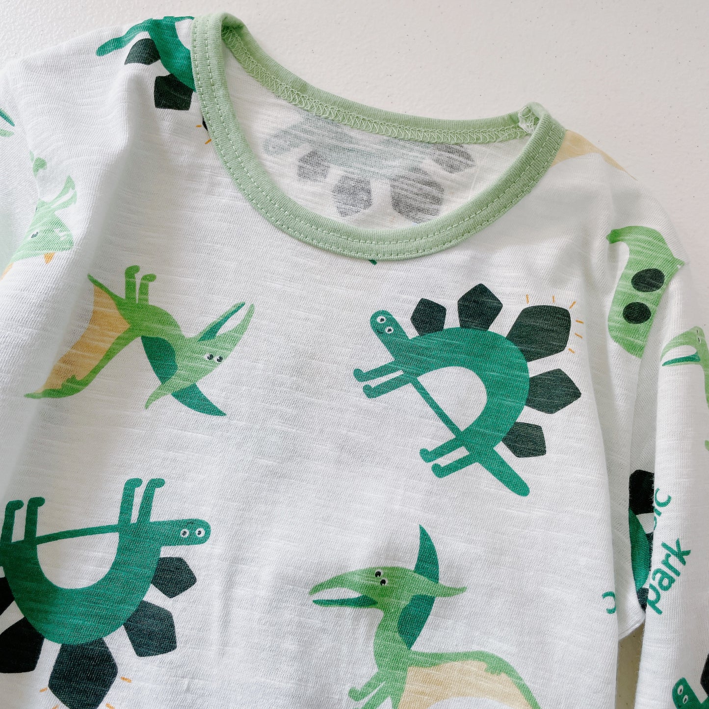 Kids Summer Pajamas Set- Dinosaur Print Short Sleeves Top & Short Pants